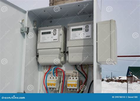 Due Contatori Elettrici In Un Armadio Fotografia Stock Immagine Di