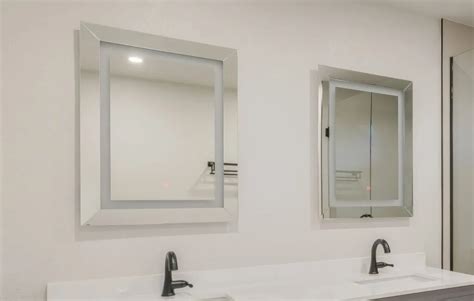 The Unexpected Elegance Of Bathroom Mirrors With Lights In Them