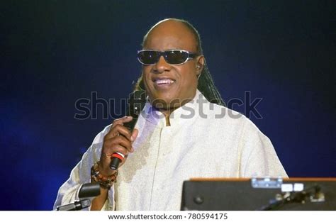 7 Stevie Wonder Christmas Images, Stock Photos & Vectors | Shutterstock