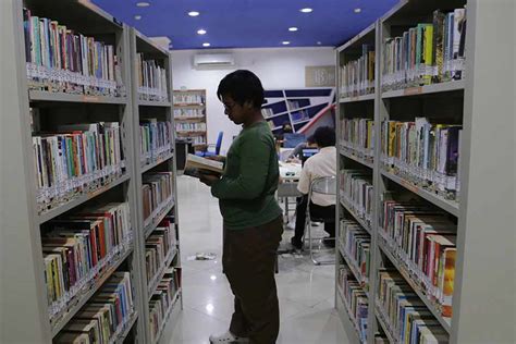 Jumlah Pengunjung Perpustakaan Umum Dan TBM Surabaya Pada 2023 Capai