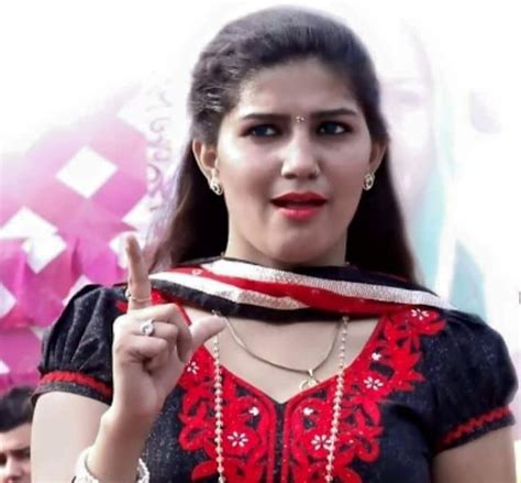 Kool Images Gallery: Haryanvi Singer-Dancer Sapna Chaudhary