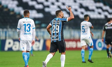 Grêmio vence Novo Hamburgo e vai à final contra Inter Petrus News