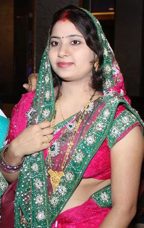 Pawan singh Wife Neelam Photo - Bollywood News, Bhojpuri News ...