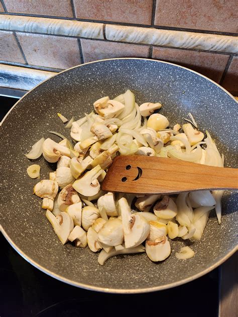 Stroganoff z hovězí kýty fotografie 2 TopRecepty cz