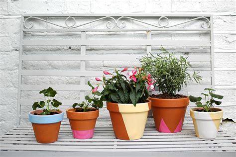 DIY: Painted plant pots — Caroline Rowland