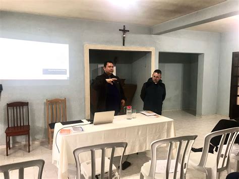 Diocese de São José dos Pinhais PRESBÍTEROS REUNIRAM SE PARA MOMENTO