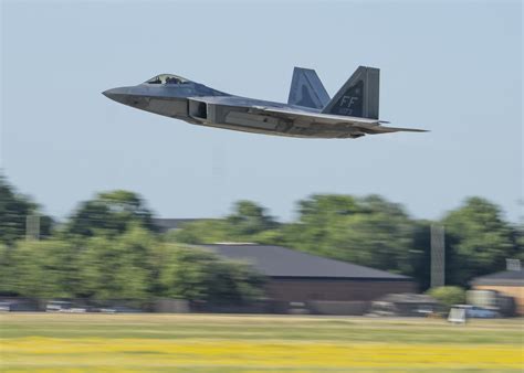 F 22 Raptor Demonstration Team Announces 2022 Schedule — Airshow News