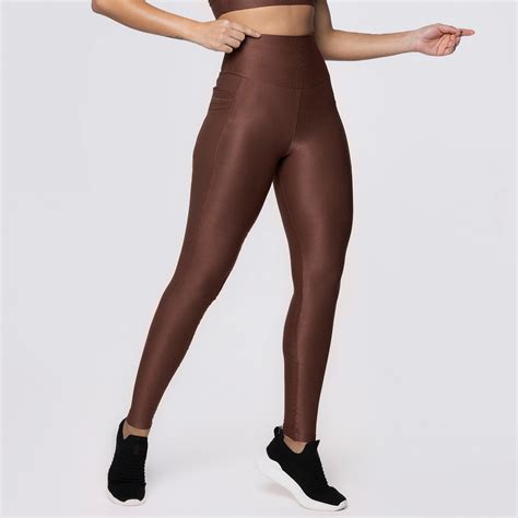 Legging Fitness Canelada Com Bolsos Laterais Marrom Café Flux