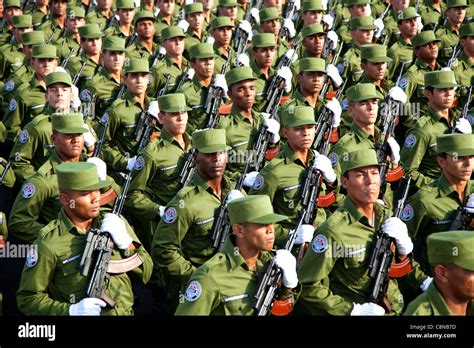 Cuban military parade hi-res stock photography and images - Alamy