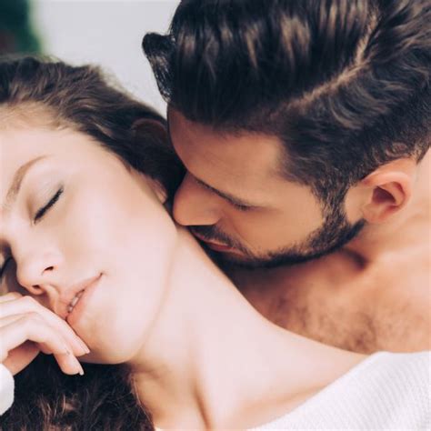 Aprende el significado detrás de los besos en el cuello y cómo afectan