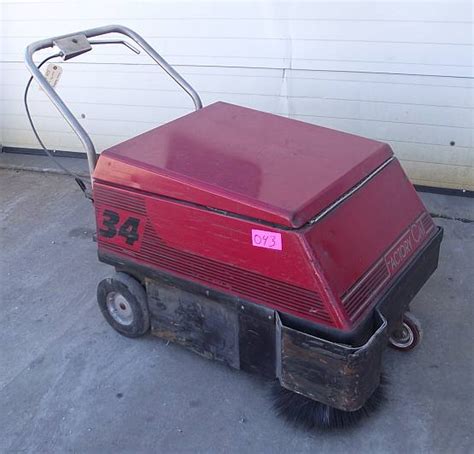 factory cat model  walk  sweeper   welter storage