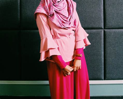 Uni Dzalika Kombinasi Warna Pink Fanta Dengan Dusty Pink Pynid