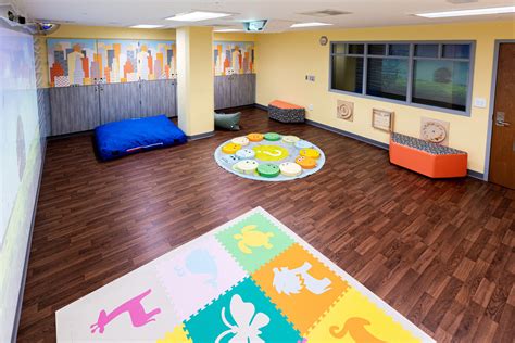 Mario Lemieux Foundation Opens First Austins Playroom At UPMC Western