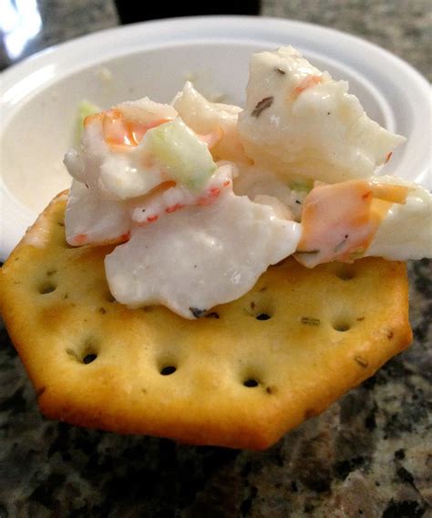 The Honest Dietitian: Tasty Crabmeat Dip Recipe