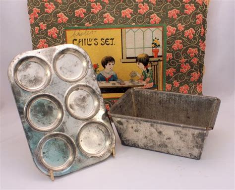 Toy Bakeware Muffin Tin Bread Pan Vintage Doll Cookware Dishes Pan