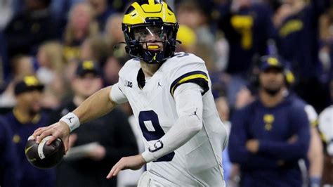 Michigan vs. Washington odds: 2024 CFP National Championship game picks, predictions by expert ...