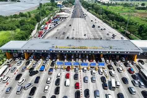 Foto Ini Titik Penyebab Kemacetan Di Tol Japek Saat Arus Balik Lebaran