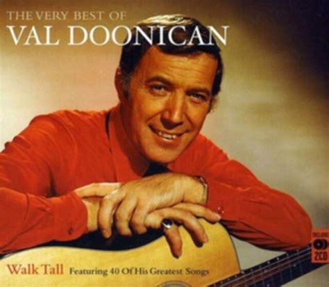 Walk Tall The Very Best Of Val Doonican Amazon Co Uk Cds Vinyl