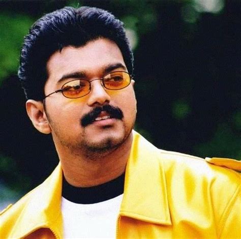 Vaseegara tamil Movie - Overview