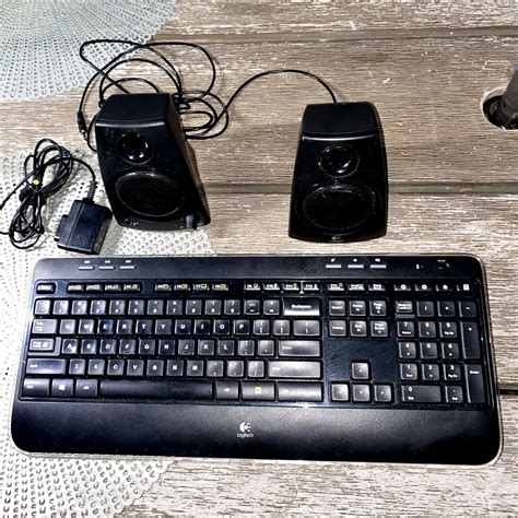 Logitech K520 Keyboard Wo Receiver And Speakers Ebay