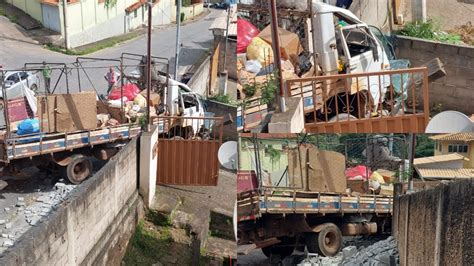 Caminhão Perde Controle E Invade Casa No São José Em Itabirito Sou