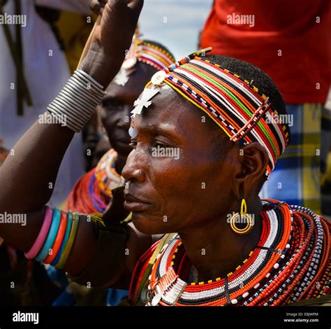 Kenya samburu tribe warrior hi-res stock photography and images - Alamy