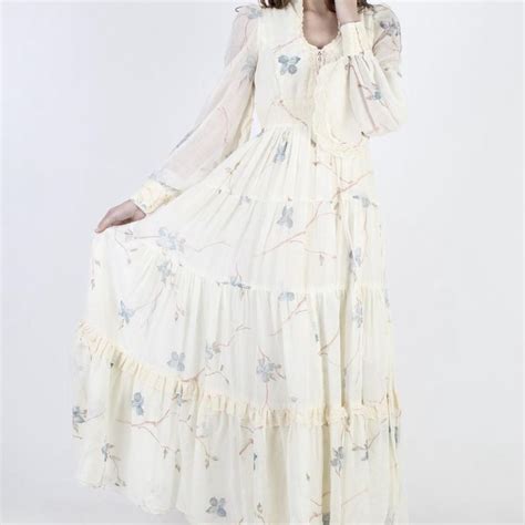 RARE Cream Blue Floral Gunne Sax Dress With Depop