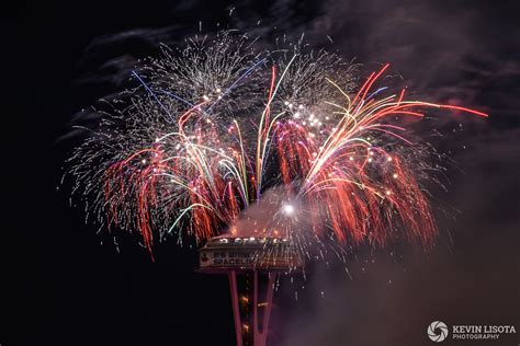 Happy New Year! Fireworks from Seattle's Space Needle 2018 – Kevin ...