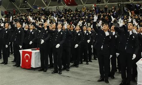 Bayburt Polis Meslek E Itim Merkezi Nde Mezuniyet Sevinci