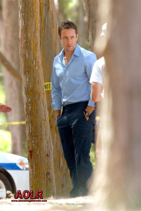 On Hawaii Five-0 Set - July 28 - Alex O'Loughlin Photo (24166065) - Fanpop - Page 47