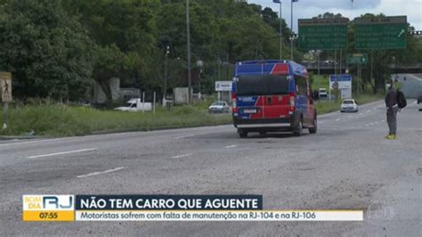 Motoristas reclamam de buracos nos acessos do Rio à Região dos Lagos