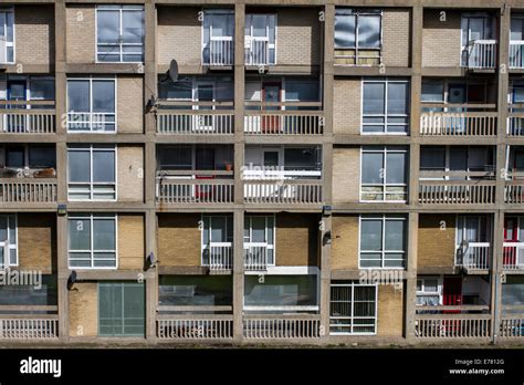 Park Hill Flats In Sheffield South Yorkshire Stock Photo Alamy