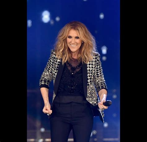 Photo Céline Dion en concert à l AccorHotels Arena Paris le 4