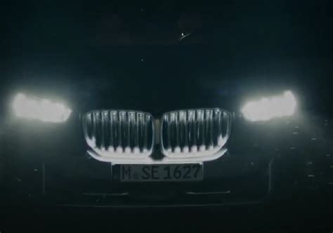 News: Refreshed BMW X5 to get lit-up grille | CarSifu