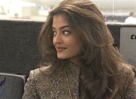 Pin By Rahul Kamble On Aishwarya Rai Hairstyles For Layered Hair