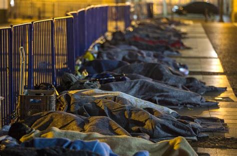 Ju Za Pro Be Que Moradores De Rua Sejam Abordados Durante A Noite