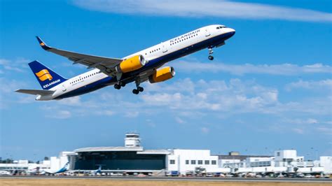 Which Icelandair Planes Have The Largest Business Class Cabins?