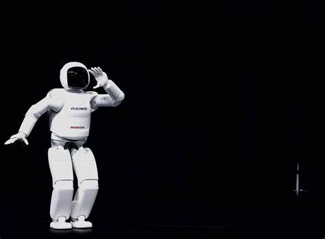 Robo-adviser to reduce 'human error' in investing - FTAdviser