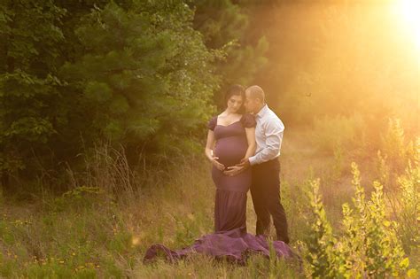 Charlotte Maternity Photographer Stunning Lacy In Huntersville Field