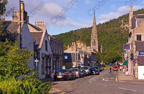 Image Ballater High Street VS2634JHP by Jim Henderson