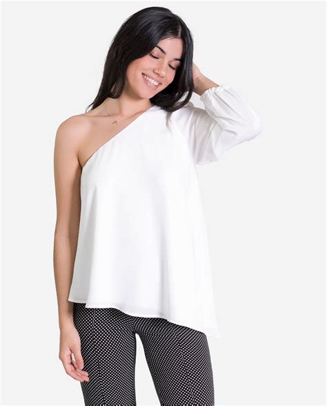 Venta Blusa Asimetrica Manga Larga En Stock