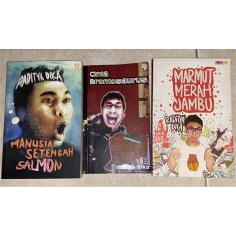 Jual Novel Raditya Dika Manusia Setengah Salmon Cinta Brontosaurus