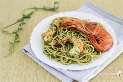 Pasta Con Gamberoni E Pesto Di Rucola Ricetta Per Un Primo Piatto Di