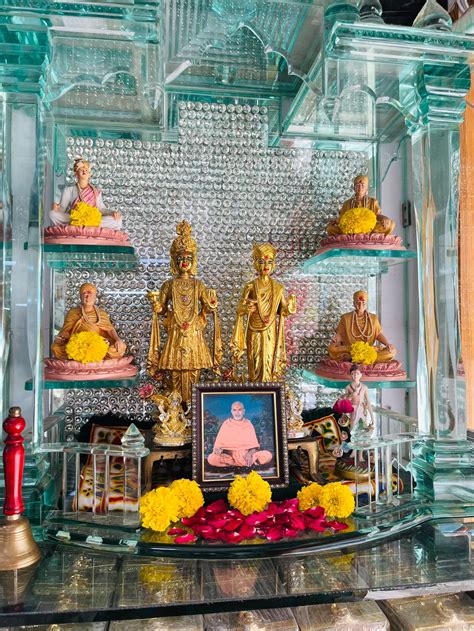 Brass Swaminarayan Statue Marble Swaminarayan Aksharpurshottam Statue