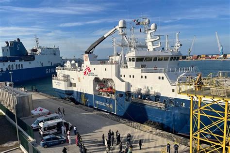 La Geo Barents Arrivata In Porto A Bari A Bordo 190 Migranti Notizie