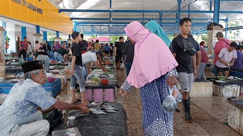 Dampak Cuaca Ekstrim Harga Ikan Laut Di TPI Labuang Maros Melonjak