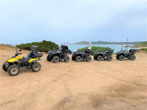 Tour in Quad di 3 ore e mezza a Santa Teresa Gallura Sardegna Escursì