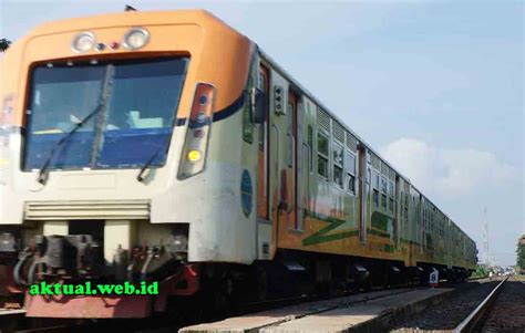 Kereta Galleri Stasiun Jambon Terbaru