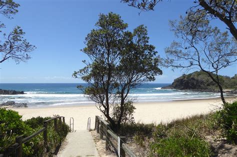 Little Beach, Scotts Head - reviewed by RvTrips