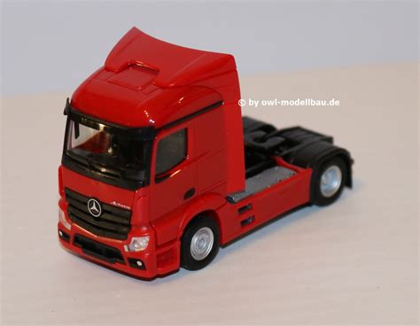 Herpa Mercedes Benz Actros Streamspace Zugmaschine Achs